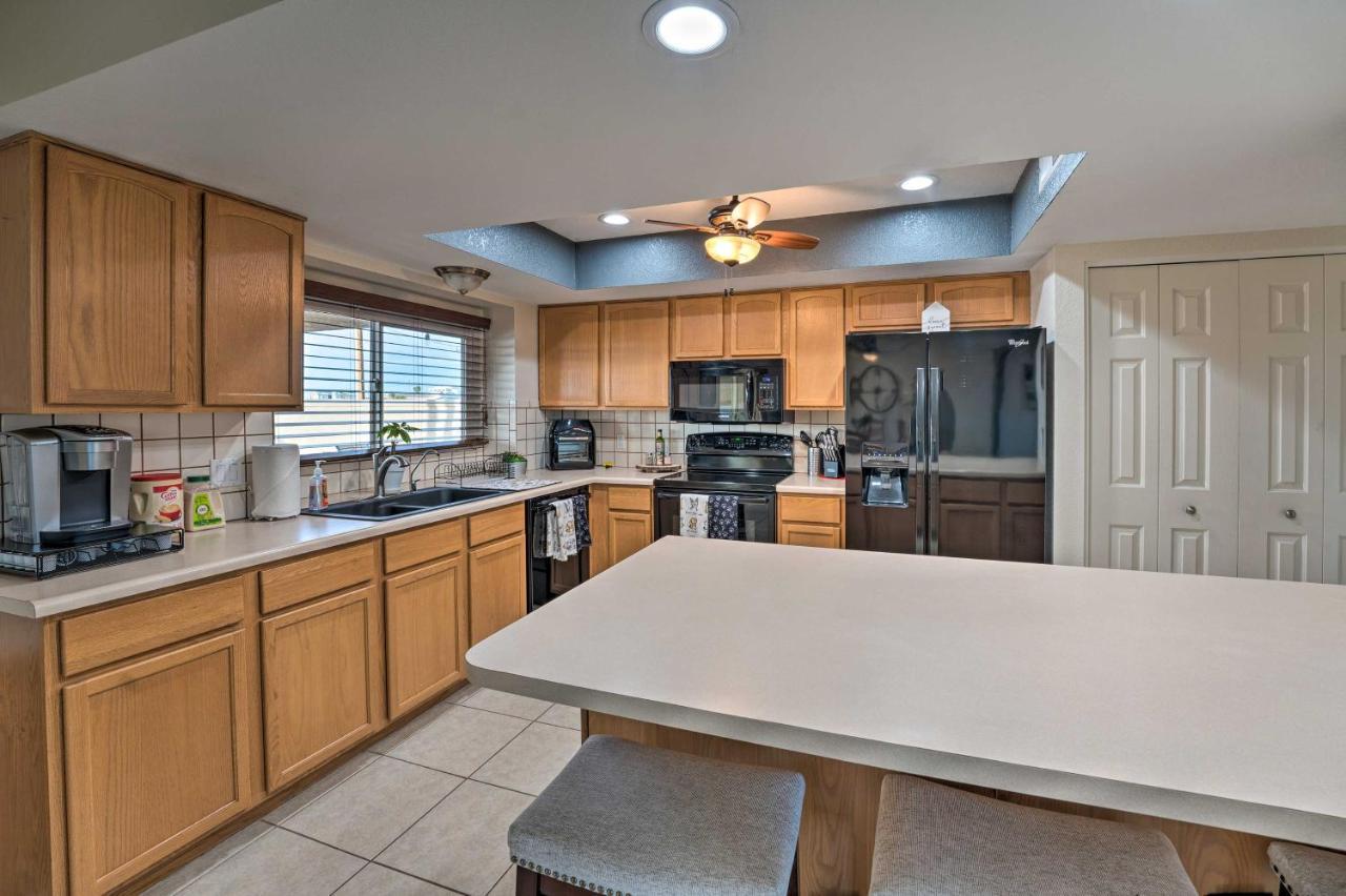 Lake Havasu City Oasis With Pool, 2 Mi To Downtown Exterior photo